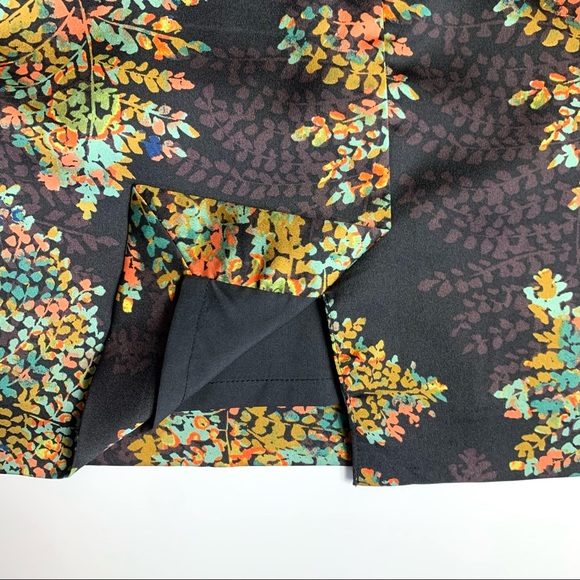 The Limited Lined Shift Dress - Picture 7 of 12